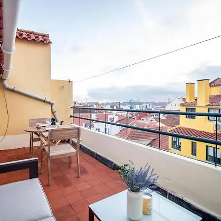 Charming 1br With Terrace Views Of Bridge | By Airnest Apartment
