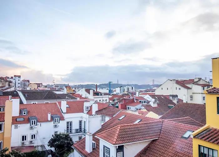 Charming 1br With Terrace Views Of Bridge | By Airnest Apartment Lisbon